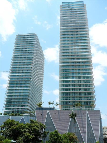 THE AXIS ON BRICKELL II C