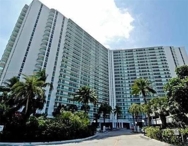 100 BAYVIEW DR #1429, SUNNY ISLES BEACH, FL 33160