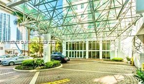 BRICKELL ON THE RIVER N T