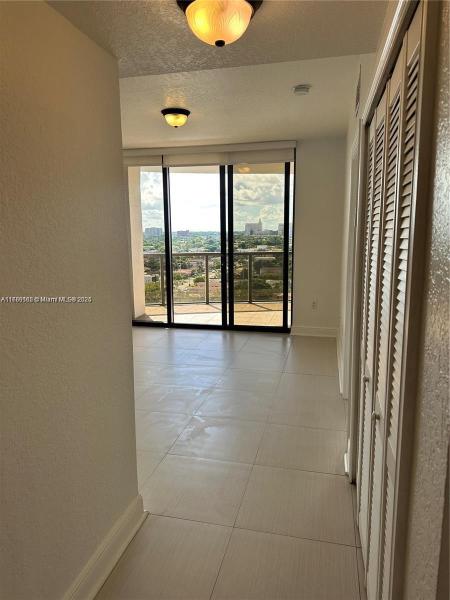 THE LUXOR RESIDENCES COND