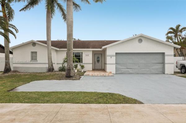 MEADOW WOOD MANOR SEC 10