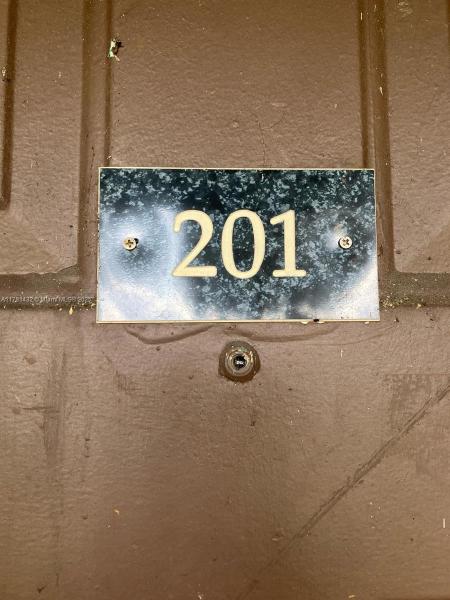 BREEZES AT PALM AIRE COND