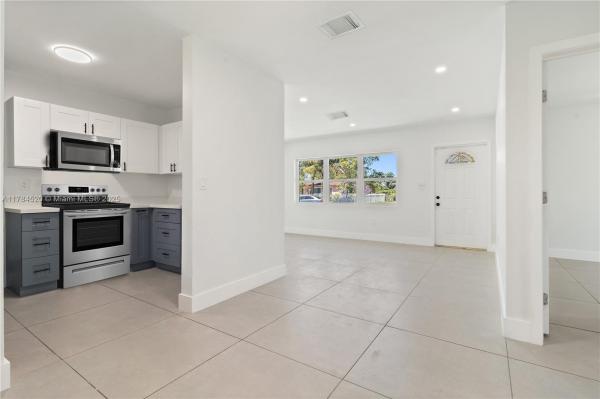 PINE TREE PARK 1ST ADDN