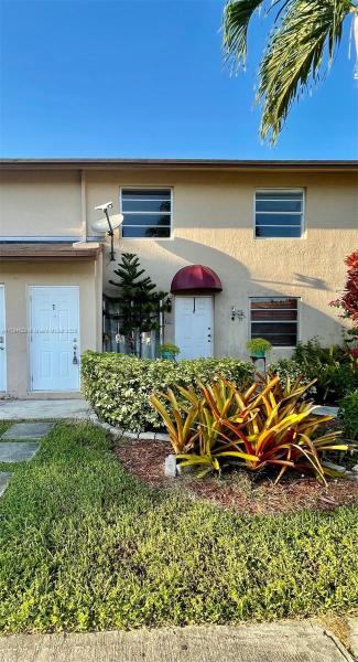 THE CORAL CREST CONDO