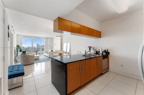 1750 N BAYSHORE DR #5006, MIAMI, FL 33132
