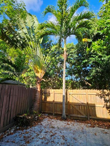 9650 Golfview Villas