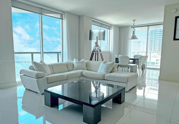 244 BISCAYNE BLVD #3503, MIAMI, FL 33132