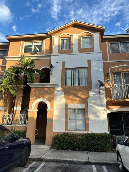 SHOMA HOMES AT COUNTRY CL