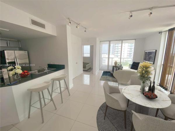 TERRAZAS RIVERPARK VILLAG