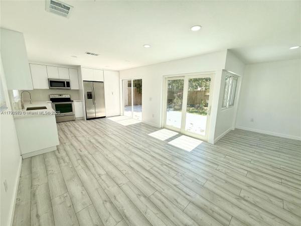 OAK PARK ESTATES SEC 1