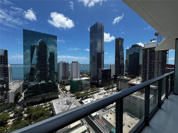 1300 S MIAMI AVE #2404, MIAMI, FL 33130