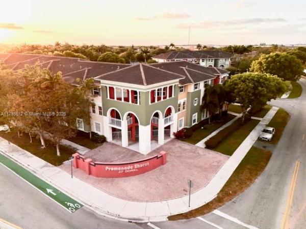 PROMENADE SHORES AT DORAL