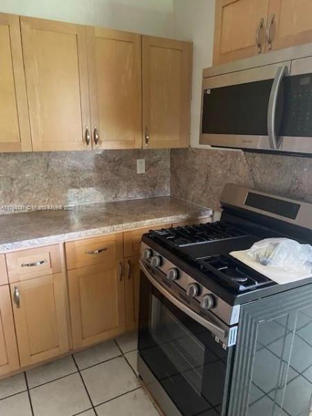 THE KENSINGTON CONDO