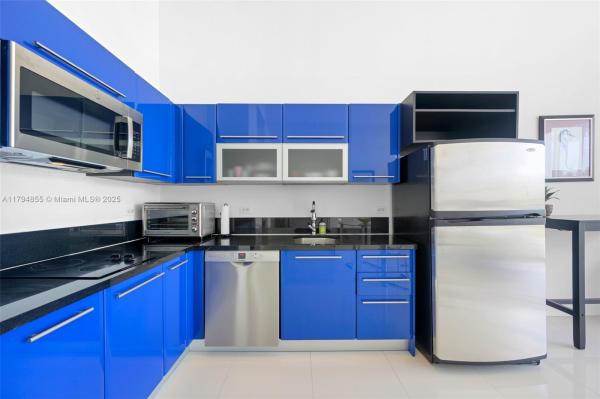 253 NE 2ND ST #231, MIAMI, FL 33132