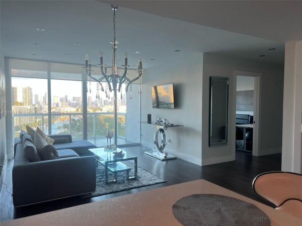 TERRAZAS RIVERPARK VILLAGE