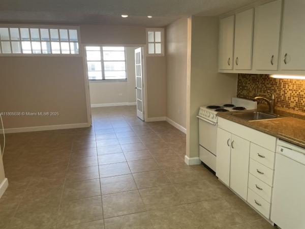 FOUR AMBASSADORS CONDO PH