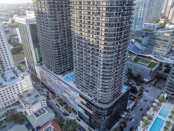 BRICKELL HEIGHTS