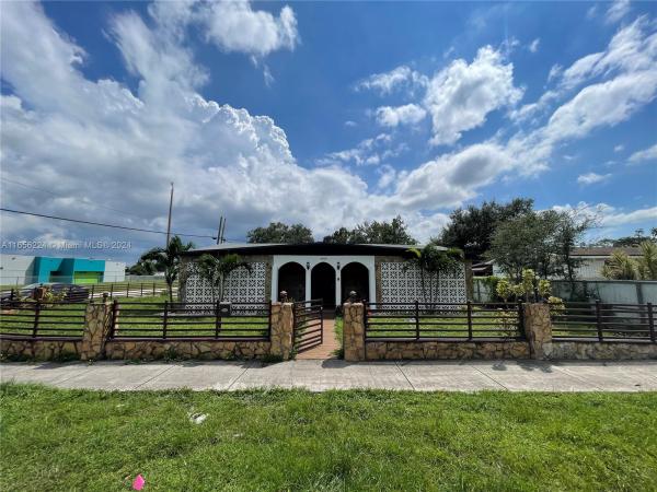 PINE TREE PARK 1ST ADDN