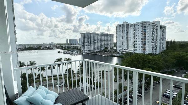 2801 NE 183RD ST #1005W, AVENTURA, FL 33160