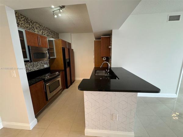18800 NE 29TH AVE #725, AVENTURA, FL 33180