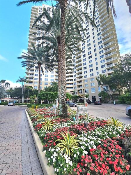 19501 W COUNTRY CLUB DR #1805, AVENTURA, FL 33180