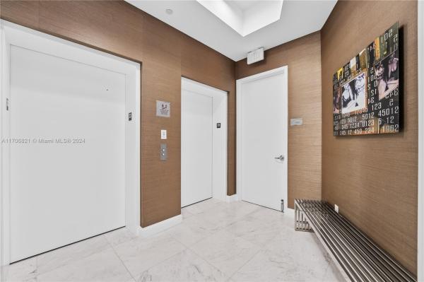 15901 COLLINS AVE #3307, SUNNY ISLES BEACH, FL 33160