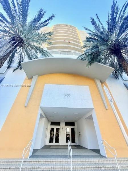 BRICKELL VISTA CONDO