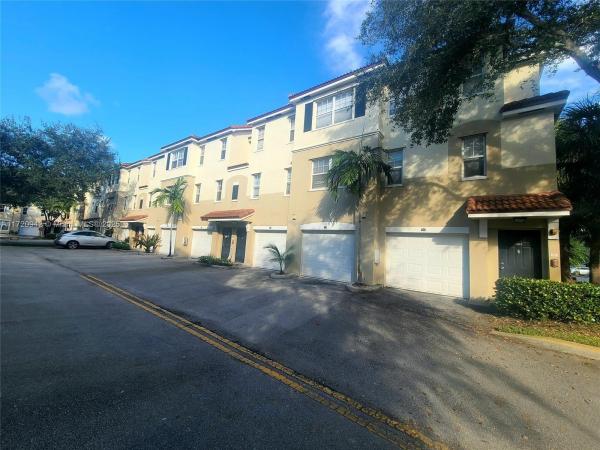 EL-AD POINCIANA CONDO