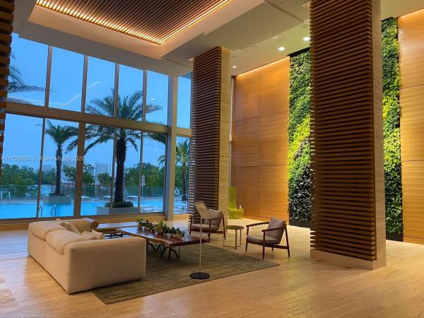 THE HARBOUR NORTH CONDO