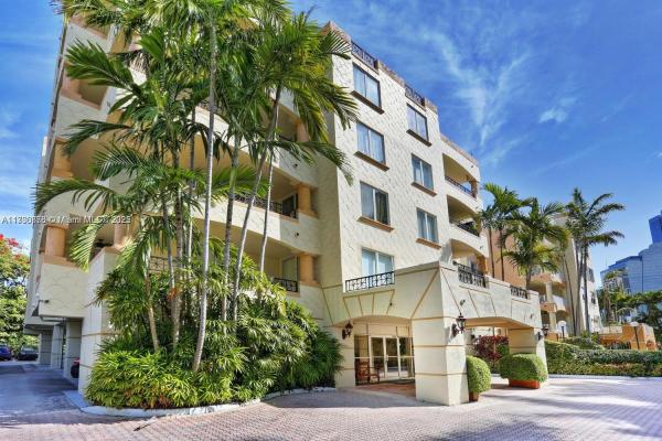 VILLA BRICKELL CONDO