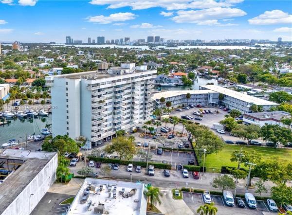 KEYSTONE HARBOR CLUB