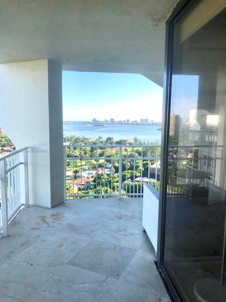 TOWERS OF QUAYSIDE CONDO