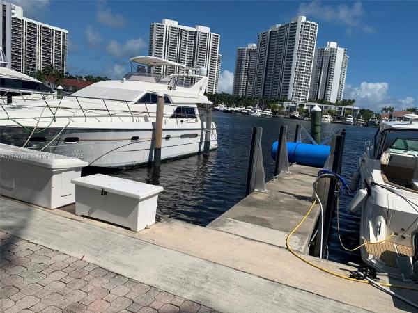 WATERWAYS MARINA CONDO