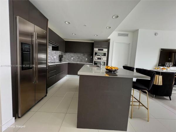 GRAND BAY COMMONS SOUTH