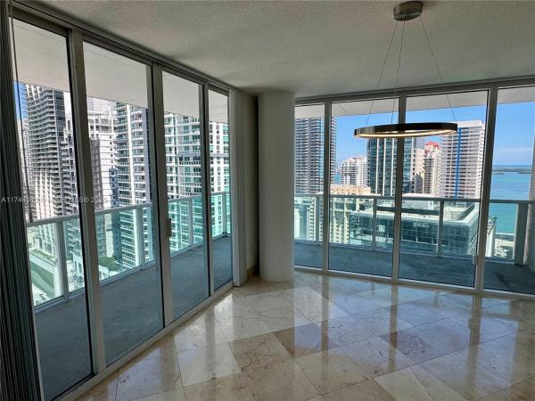 VUE AT BRICKELL CONDO