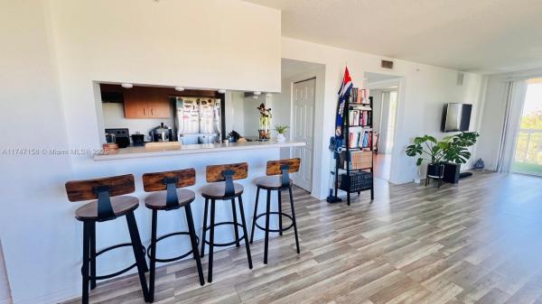 SEYBOLD POINTE CONDO