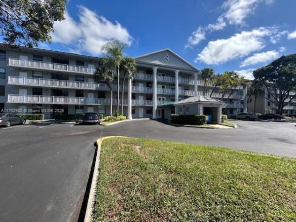 Condo 7 Of Whitehall Cond