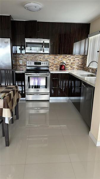 1825 S OCEAN DR #508, HALLANDALE BEACH, FL 33009