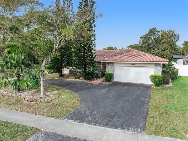 HOLLYWOOD HILLS NORTH SEC