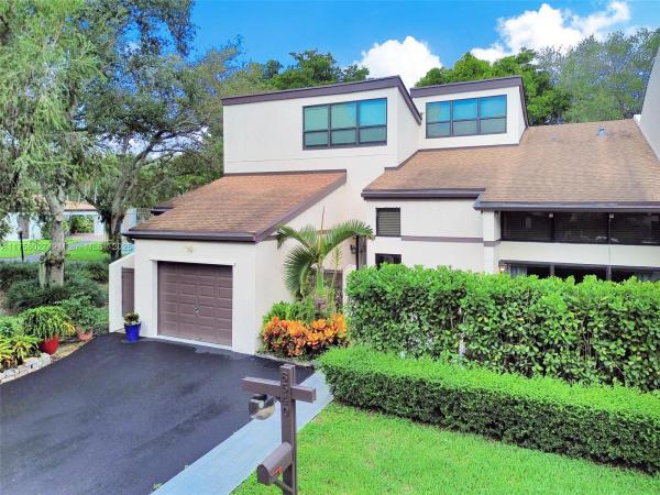 CHERRY GROVE CLUB ESTATES