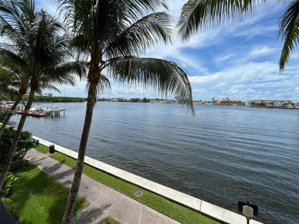 PORTO BELLAGIO CONDO