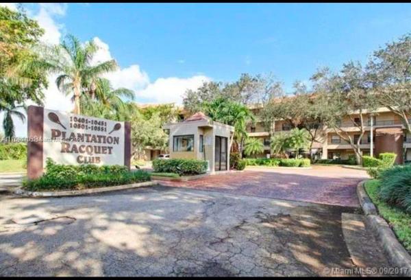 PLANTATION RACQUET CLUB