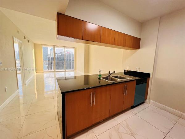 1750 N BAYSHORE DR #2612, MIAMI, FL 33132