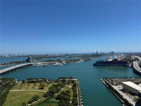 900 BISCAYNE BLVD #3901, MIAMI, FL 33132