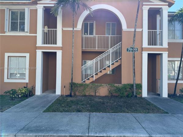 SHOMA HOMES AT COUNTRY CL