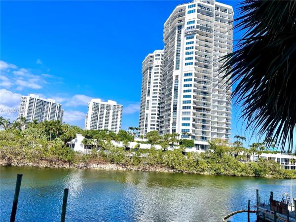WATERVIEW CONDO