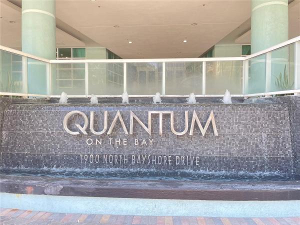 QUANTUM ON THE BAY CONDO