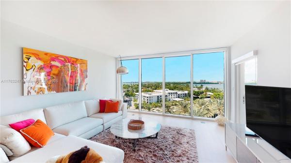 10275 COLLINS AVE #724, BAL HARBOUR, FL 33154