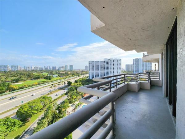 3300 NE 191ST ST #1511, AVENTURA, FL 33180