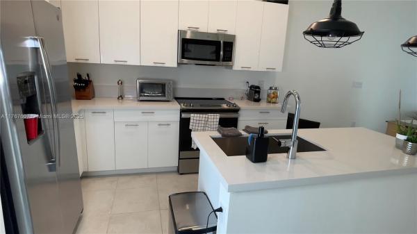 URBANA AT THE RESIDENCES.